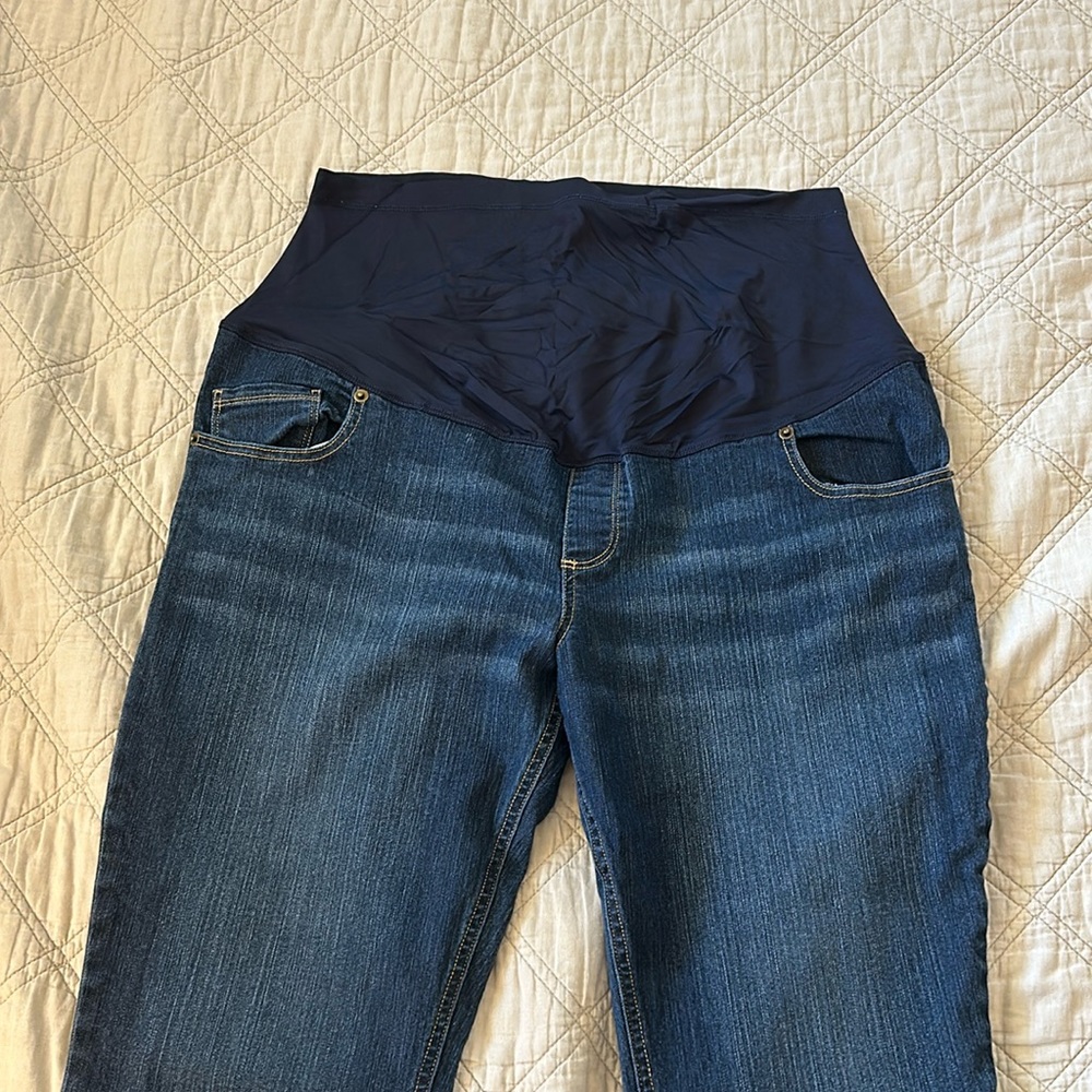 Size 16/18 Great Expectations maternity boot cut jeans